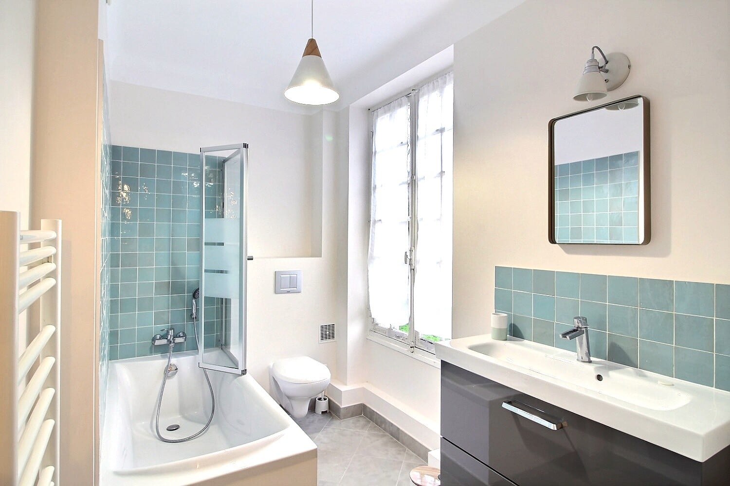 Salle de bain de la maison à St Forget pour la retraite yoga nouvel an