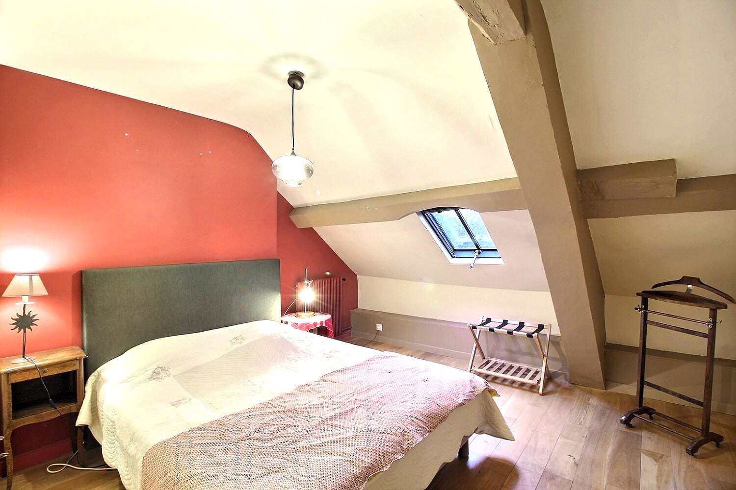 Chambre double lit double pour la retraite yoga