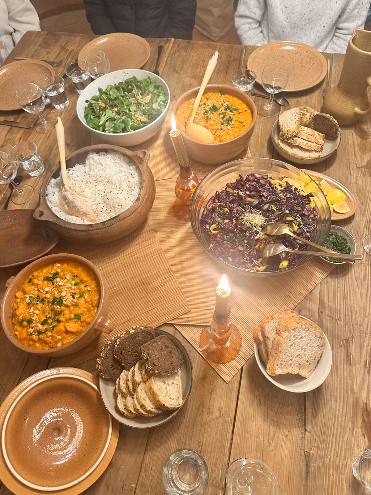 Repas végétarien lors de la retraite yoga nouvel an